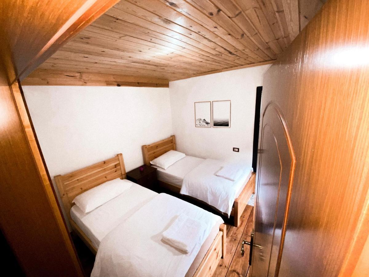 Guesthouse Pashko 泰斯 外观 照片