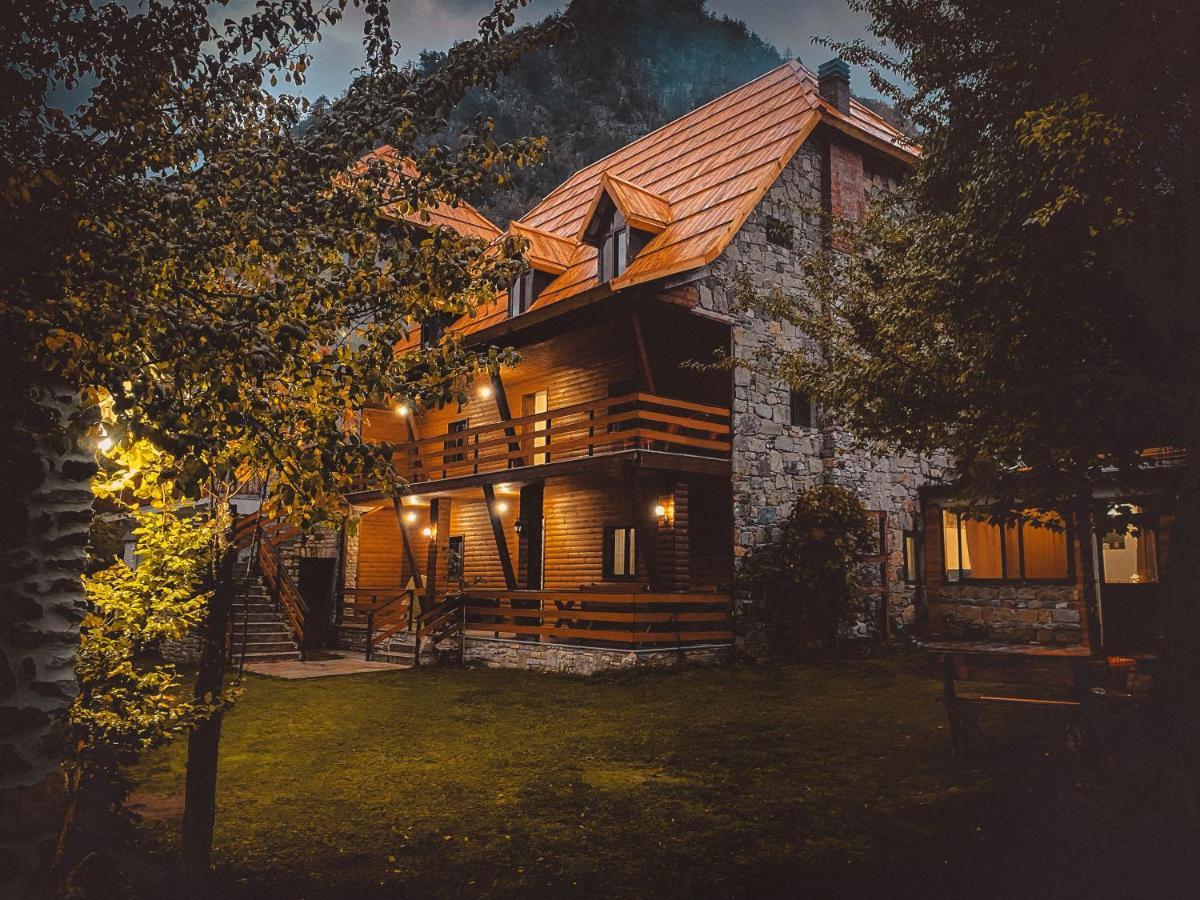 Guesthouse Pashko 泰斯 外观 照片